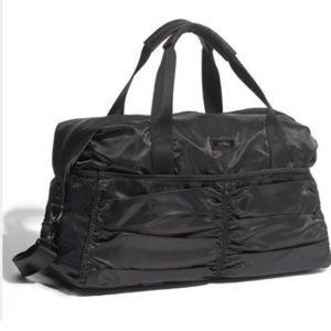 🎉HP🎉Zella gathered duffle bag